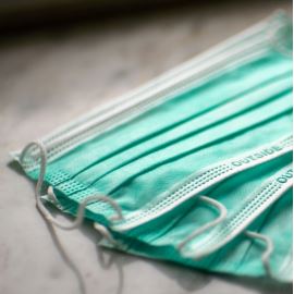 Roušky a respirátory s jemnou vůní růže