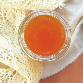 Hřejivá mast na namožené svaly a bolavé klouby