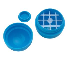 Plastový obal mini kapesní vajíčko na balzámy na rty modrý